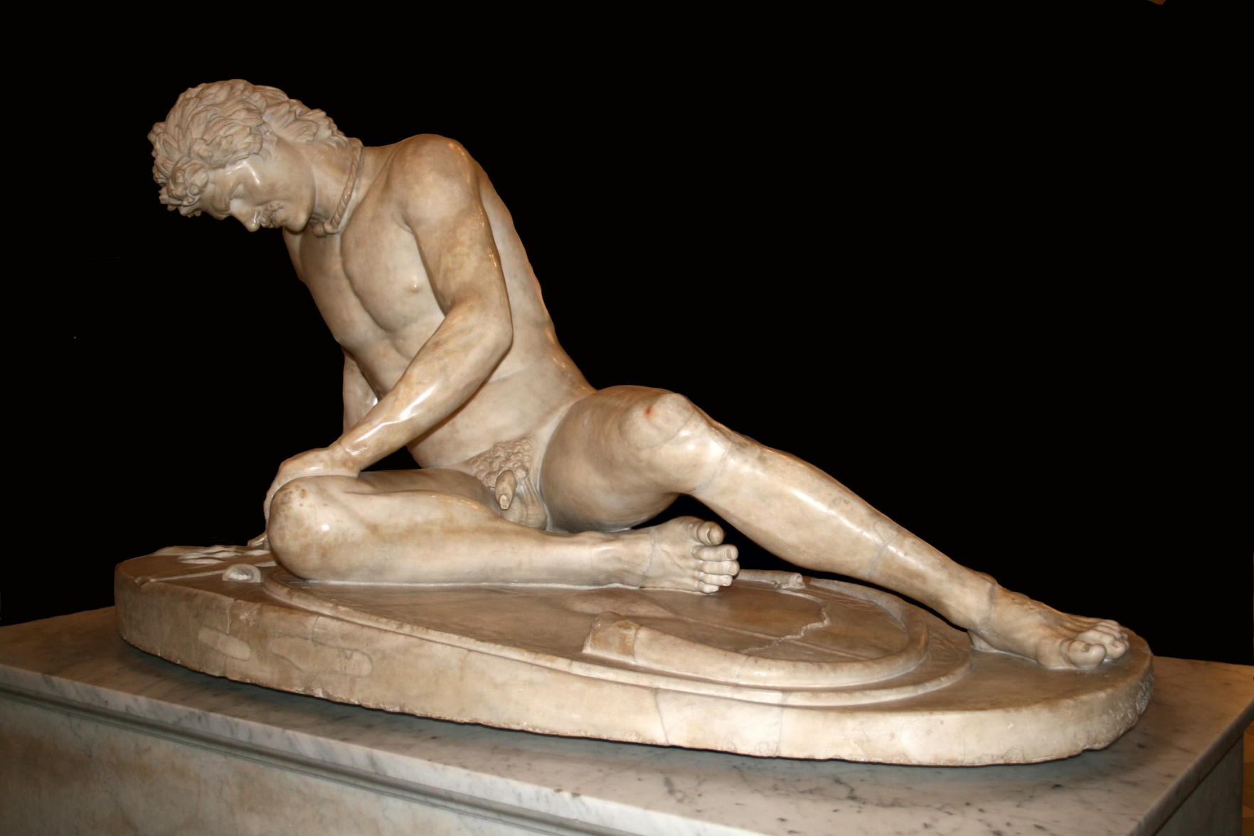 Perchè le statue greche hanno il pene piccolo?